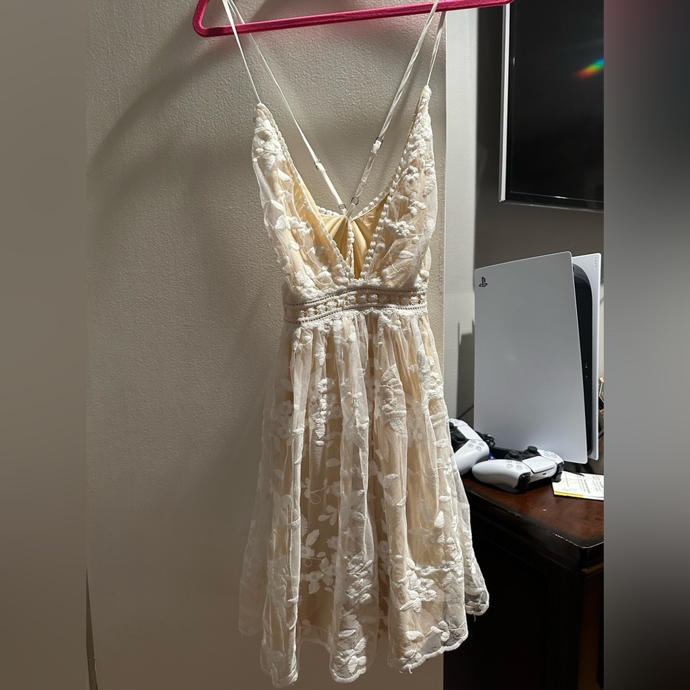 Brand new CUPSHE dress ivory color underneath and mesh white on top.